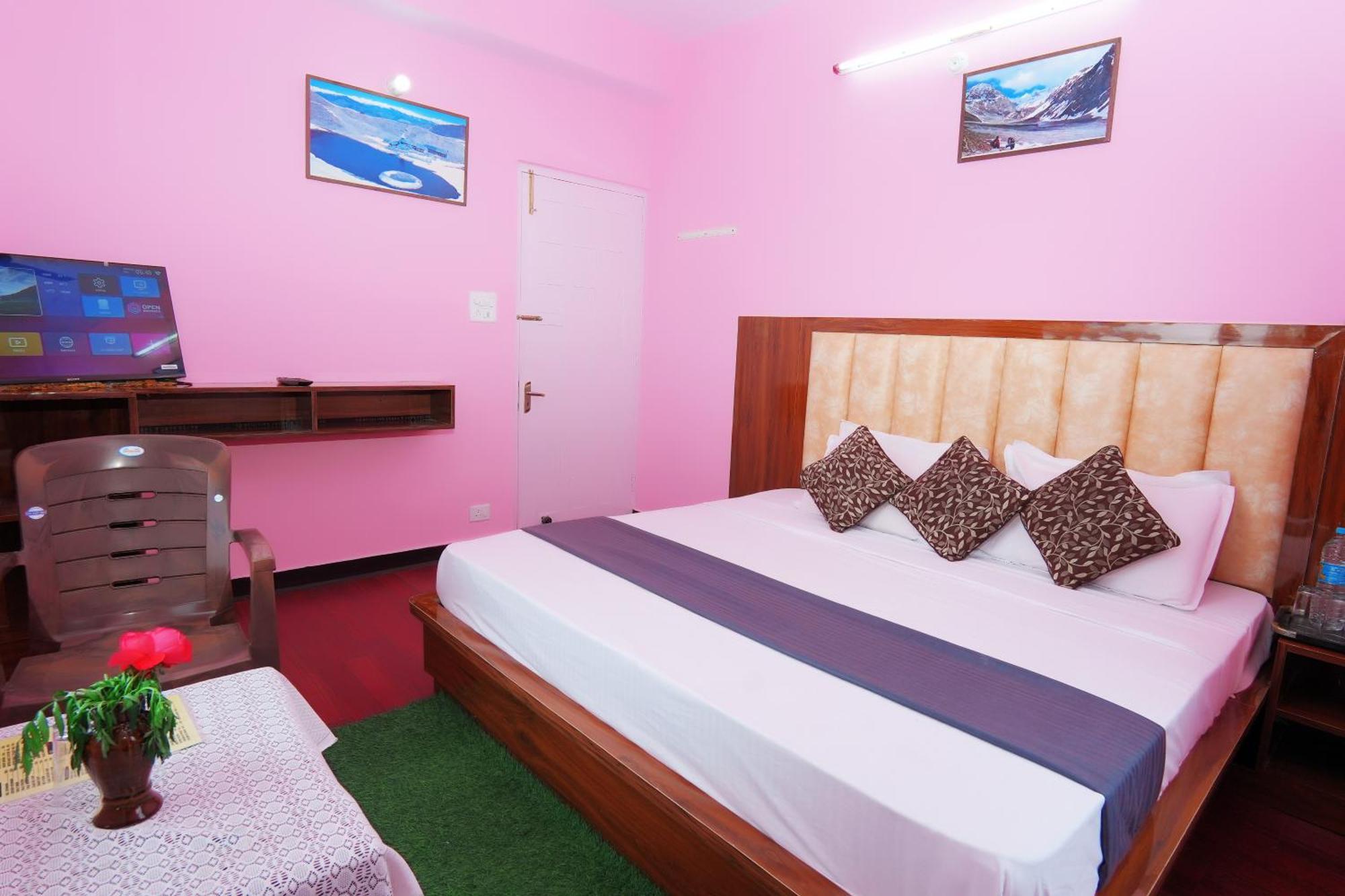 Shimla Hills Apartments 2Bhk Zewnętrze zdjęcie